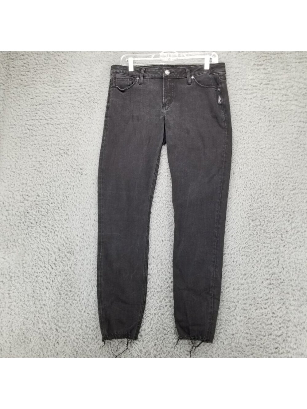 Silver Jeans Womens 31 Black Tuesday Skinny Stretch Frayed Hem Denim *Read*